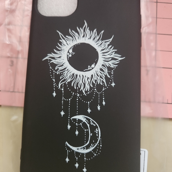 IPhone 11 case - Picture 1 of 1